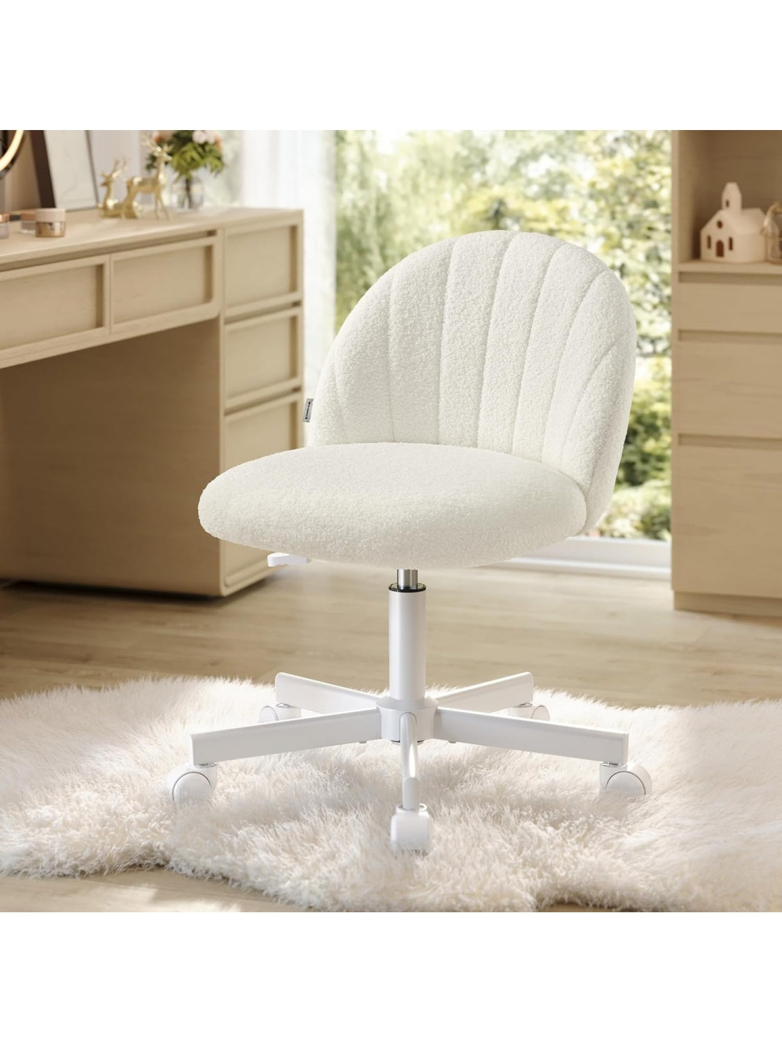 Homeoffice Schminkstuhl aus Fleece mit hohenverstellbarem Sitz in Cremeweiss
